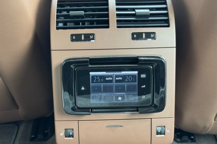 Used Volkswagen Phaeton 2015 3.0L Smart Edition