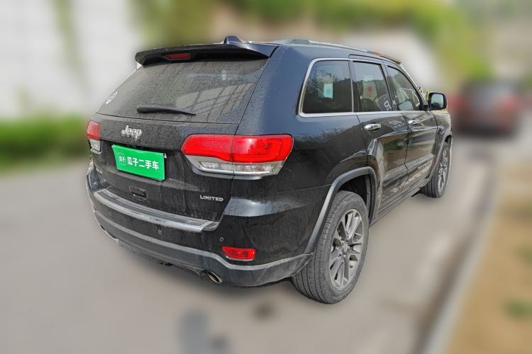 Used Jeep Grand Cherokee 2017 3.0L Comfort Navigation Edition Rear Right 45 Deg