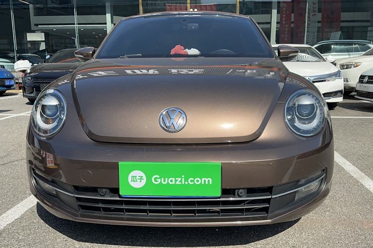 Used Volkswagen Beetle 2015 180TSI model
