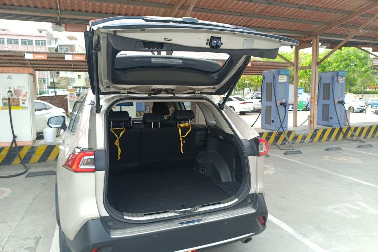 Used Toyota Wildlander 2020 2.0L CVT Two-Wheel Drive Luxury Edition Trunk