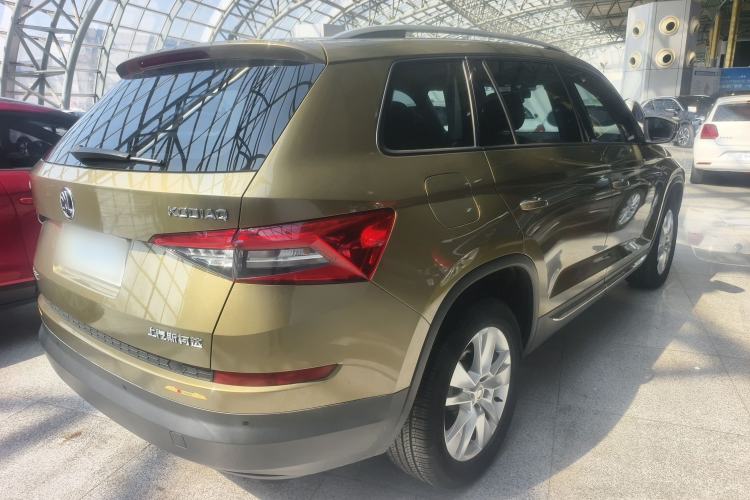 Used Skoda Kodiaq 2018 Facelifted TSI330 5-Seater Two-Wheel-Drive Comfort Edition
