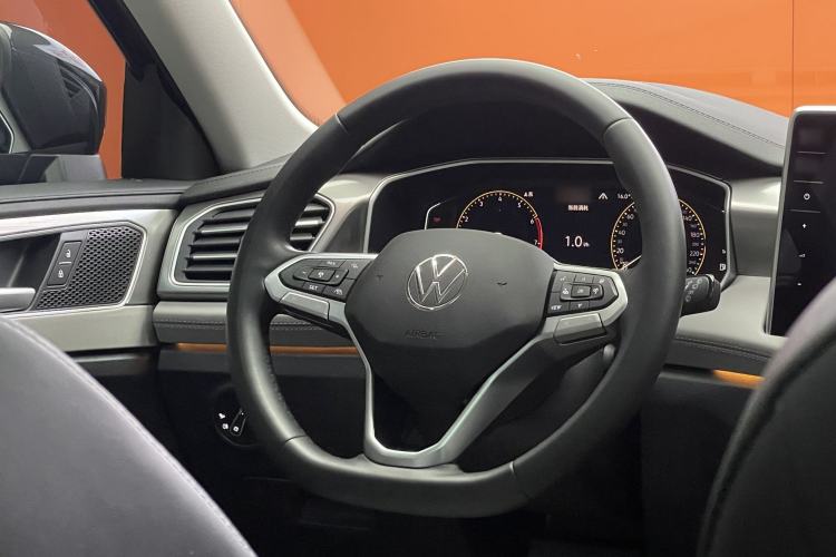 Used Volkswagen Tayron 2024 330TSI Two-Wheel Drive R-Line High-Energy Version Steering Wheel