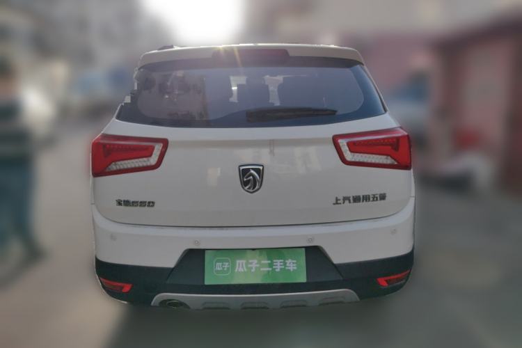 Used Baojun 560 2015 1.8L manual luxury version
