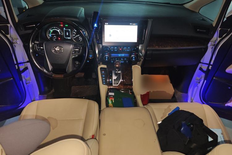 Used Toyota Alphard 2020 Dual-Engine 2.5L Luxury Edition
