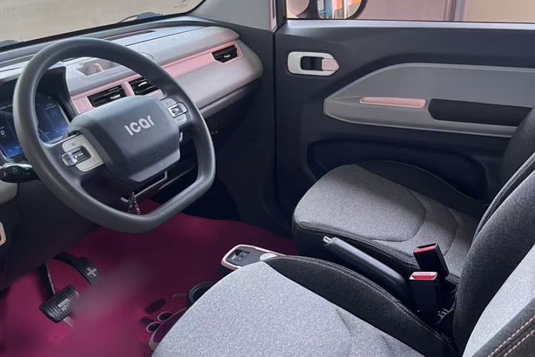 Used Chery New Energy QQ Ice Cream 2022 120km Conical Shape Lithium Iron Phosphate