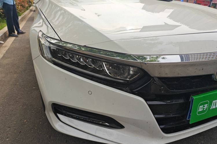 Used Honda Accord 2018 260TURBO Luxury Edition China VI Right Front Headlight
