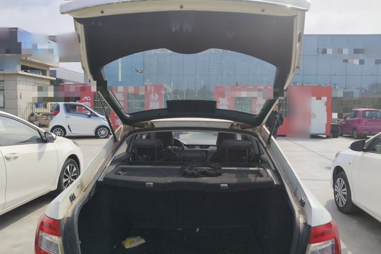 Used Skoda Octavia 2017 1.6L Manual Smart Drive Edition Trunk