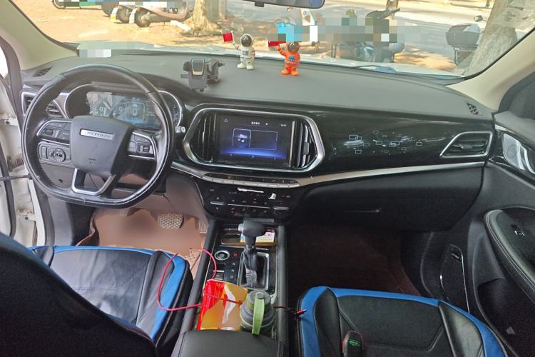 Used JETOUR X90 2019 1.6T DCT Luxury Touring Edition 5 Seats China VI Standard Center Console