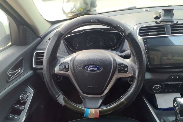 Used Ford Escort 2015 1.5L Automatic Fashion Model Steering Wheel