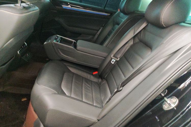 Used Volkswagen Phideon 2018 Revised Version 380TSI Two-Wheel Drive Business Edition