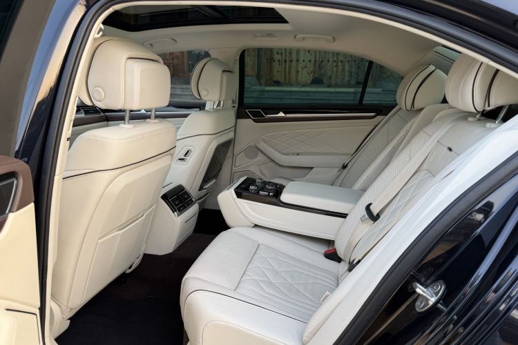 Used Volkswagen Phideon 2021 380TSI Prestige Edition Interior 3