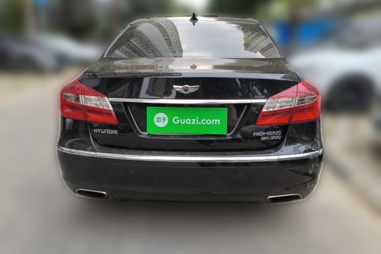 Used Hyundai Genesis 2012 3.0L GDI Luxury Edition Rear