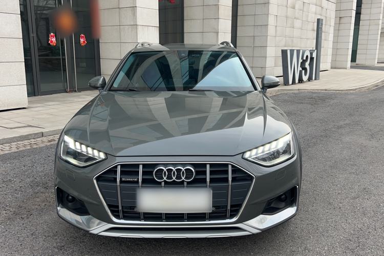 Used Audi A4 2023 allroad quattro
