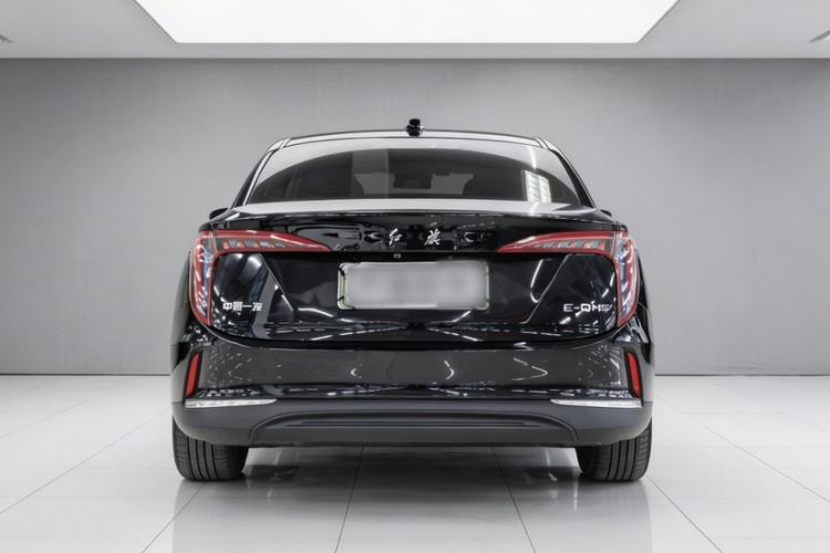 Used Hongqi E-QM5 2023 Base Travel Edition
