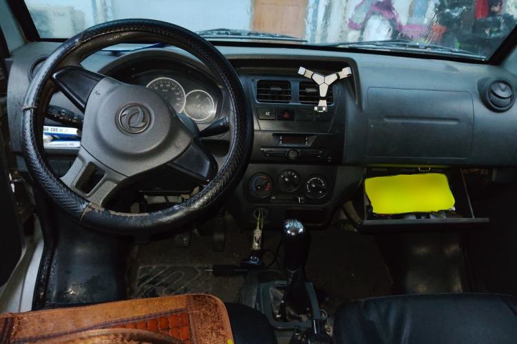 Used Dongfeng Xiaokang K07S 2022 1.3L High-Power Base Version Center Console