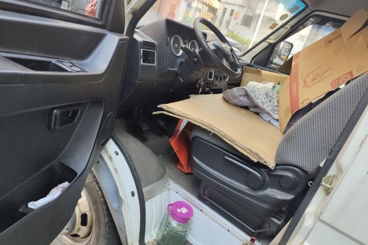 Used Iveco Daily 2017 2.5T A35 Passenger Van 5-7 Seats Model 47Z5 Driver Seat