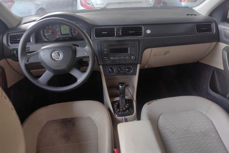 Used Skoda Rapid 2013 1.6L Automatic Smart Selection Model