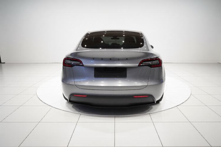 Used Tesla Model Y 2023 Rear-Wheel-Drive Version