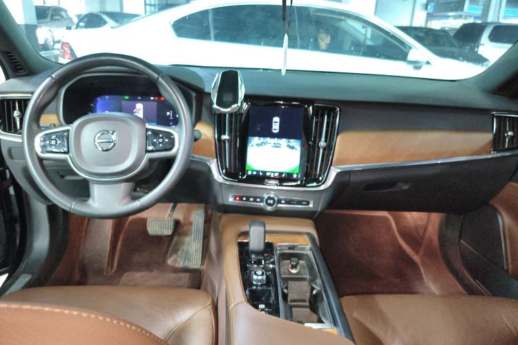 Used Volvo S90 2023 B5 Zhiyi Luxury Edition