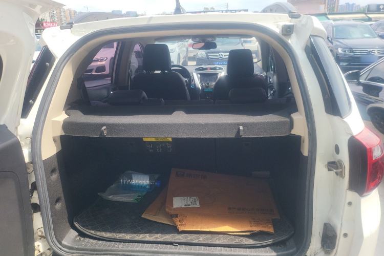 Used BYD Yuan New Energy 2018 EV360 Smart Connect Cool Edition Trunk