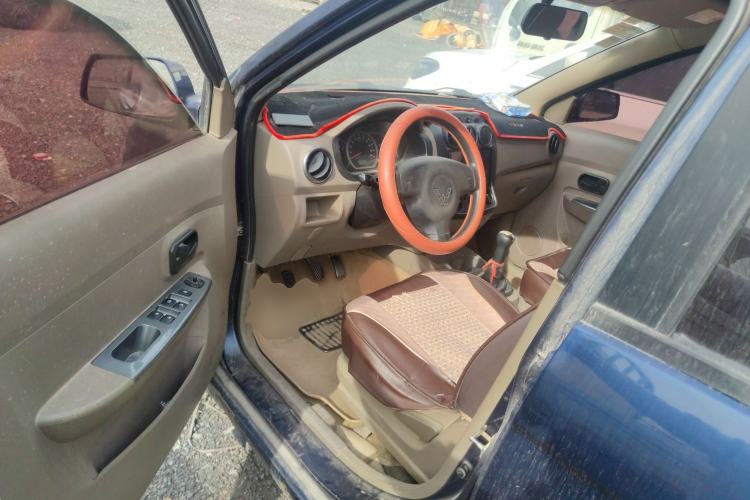 Used Wuling Hongguang 2014 1.2L Standard Model China IV