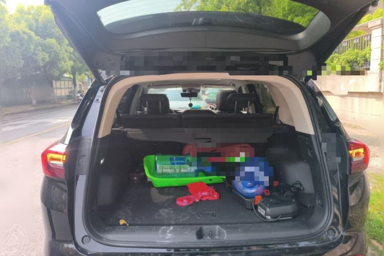 Used Buick Envision 2023 Encore Plus 652T Five-Seat All-Wheel-Drive Luxury Model
