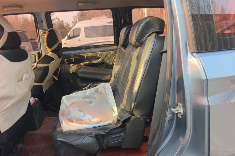 Used Wuling Hongguang PLUS 2019 1.5T Manual Standard Edition 5 Seats
