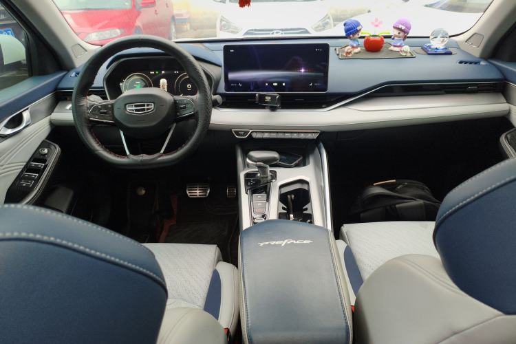 Used Geely Auto Preface 2021 Revised Version 2.0TD Luxury Edition Center Console