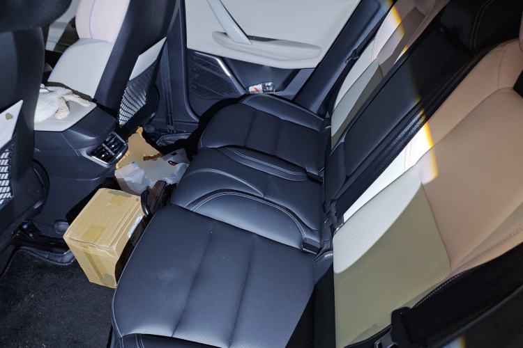 Used Lynk & Co 06 2021 1.5T Shero Pink Special Edition
