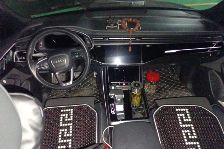 Used Audi Q8 2021 55 TFSI Prestige Dynamic Edition Center Console