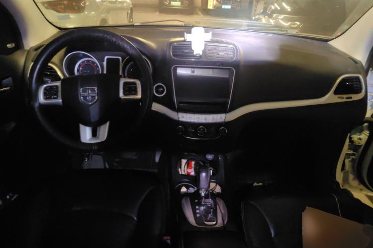 Used Dodge Journey 2013 2.4L Two-Wheel-Drive Smart Edition