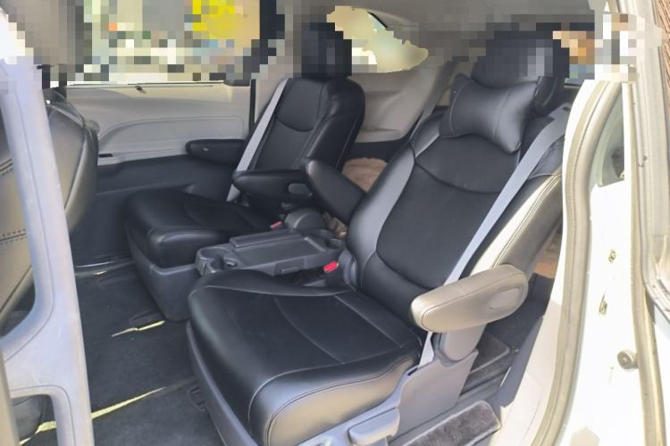 Used Toyota SIENNA 2024 2.5L Hybrid Comfort Edition