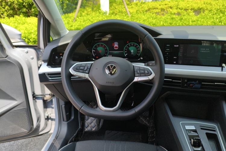 Used Volkswagen Golf 2021 280TSI DSG Pro Steering Wheel