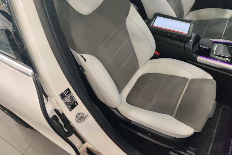 Used Mercedes-Benz EQA 2022 EQA 300 4MATIC Launch Edition