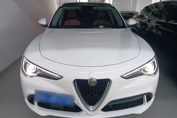 Used Alfa Romeo Stelvio 2017 2.0T 200HP Elite Edition Front