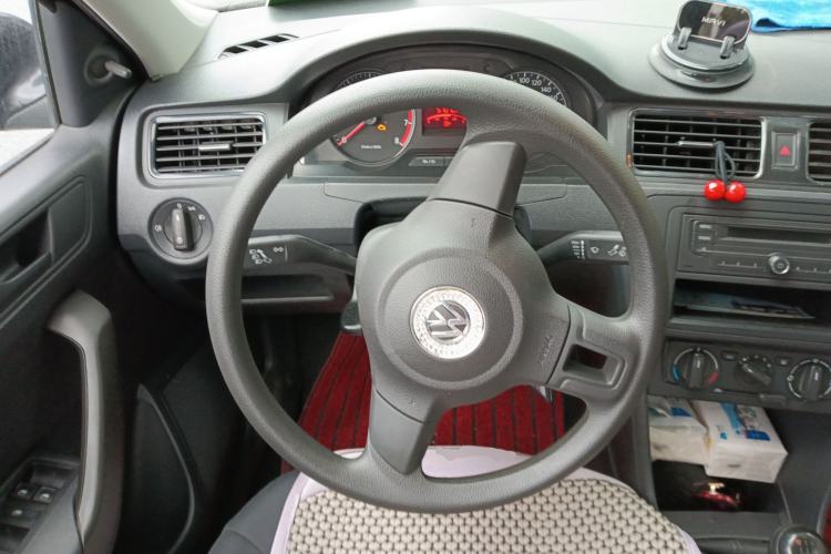 Used Volkswagen Santana 2013 1.6L Manual Fashion Edition