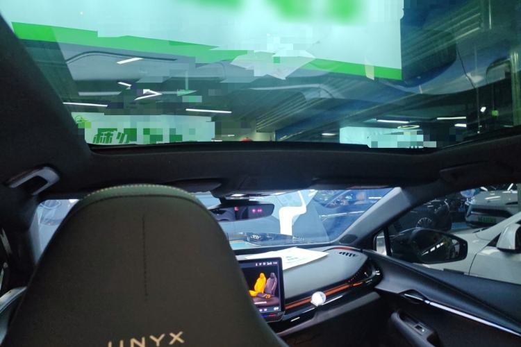 Used Volkswagen ID.UNYX 2024 Pro Long-Range Version