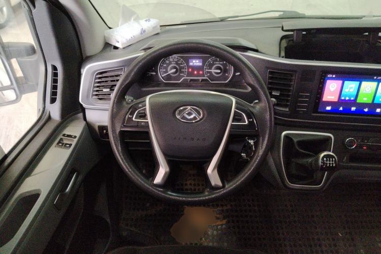 Used SAIC MAXUS Xintu V80 2023 2.0T Manual Classic Aoyuntong Long Wheelbase Mid-Height 6/7/8/9-Seater