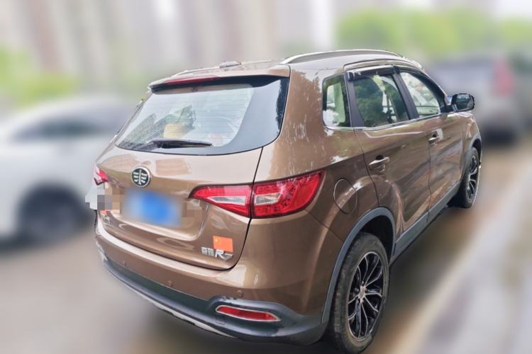 Used FAW Senya R7 2016 1.6L Manual Luxury Model Rear Right 45 Deg