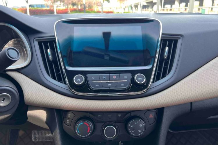 Used Chevrolet Monza 2020 320 Automatic Enjoyment Edition
