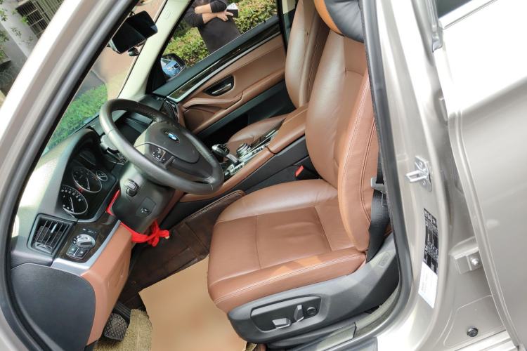 Used BMW 5 Series 2013 530Li Leading Model Left Front Seat