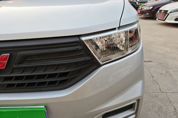 Used Wuling Hongguang V 2021 1.5L Jingqu Edition Enclosed-Window Vehicle LAR Left Front Headlight
