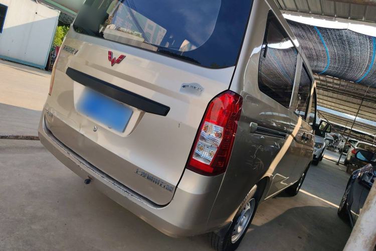 Used Wuling Rongguang V 2018 1.2L Practical Model