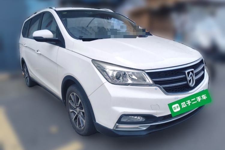 Used Baojun 730 2017 1.5T Manual Fashion Version 7 Seats China V Emission Standard