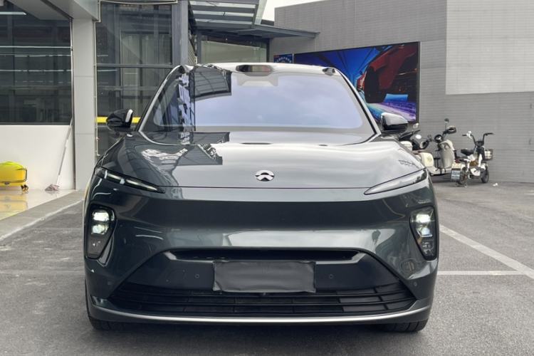 Used Nio ES8 2023 100kWh Signature Edition
