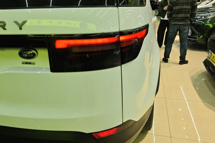 Used Land Rover Discovery 2017 3.0 SC V6 S Exterior 3