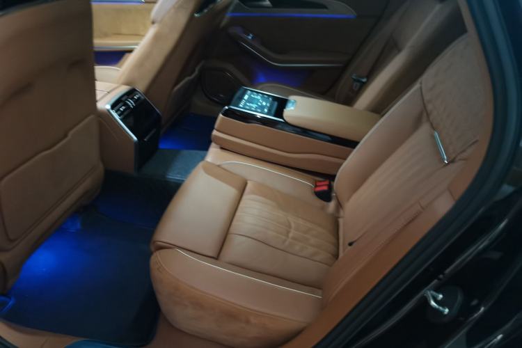 Used Hongqi H9 2022 2.0T Smart Connect Flagship Edition Left Rear Seat