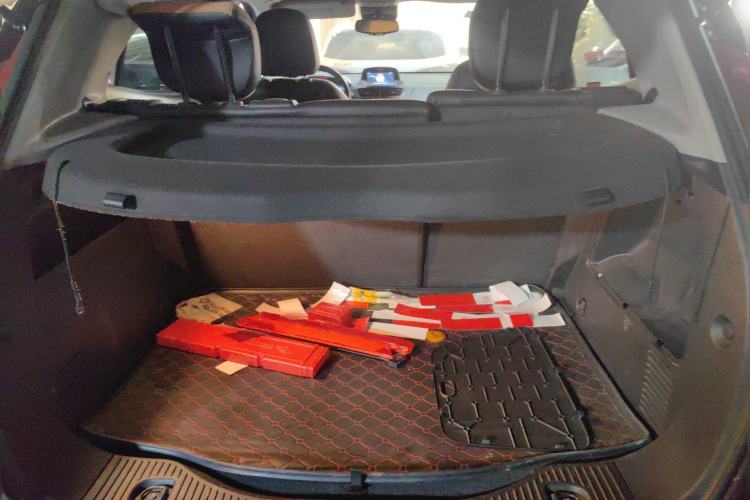 Used Buick Encore 2015 1.4T Automatic Two-Wheel Drive Urban Leading Model Trunk