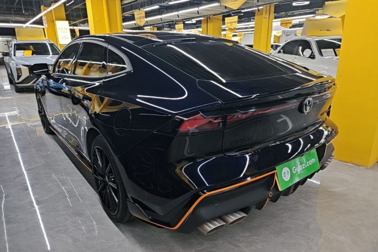 Used CHANGAN UNI-V 2024 2.0T High-Performance Version Exterior 2