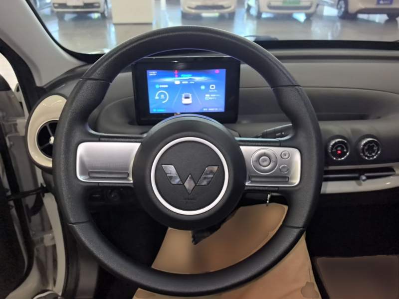 Used Wuling Bingo 2023 203km Light Edition — 10